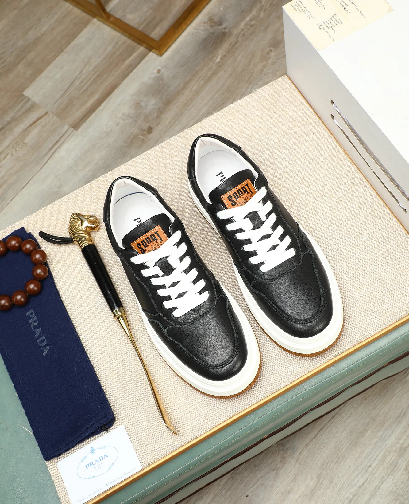 Men's men's shoes 💰440 high-end version. PRADA (Prada) men's casual style, compare the quality at the counter 🧚🏿♂️Imported cowhide fabric 🐎Water-dyed comfortable and soft cowhide lining for feet 🐂Genuine leather outsole with label 🎉 Size 38-44. Can be customized for 45💥🏆
